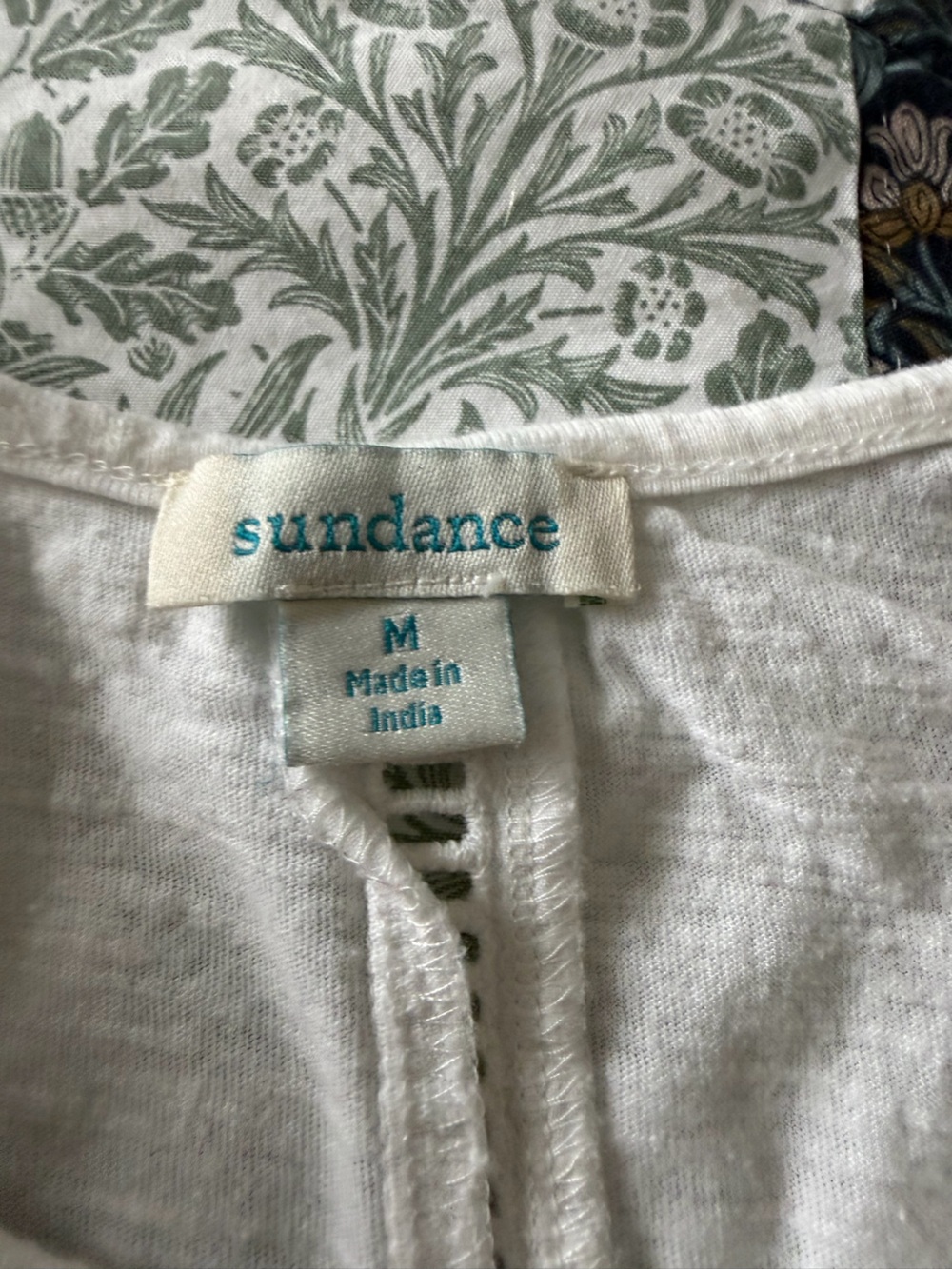 Sundance Garden Beauty White Floral Embroidered Long Sleeve Curved Hem Tee Sz M - Picture 4 of 9